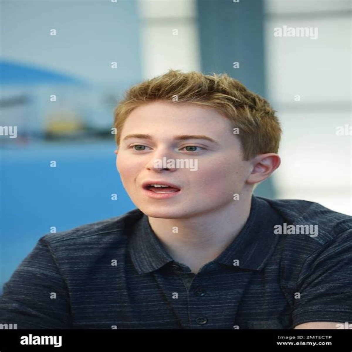 HTML